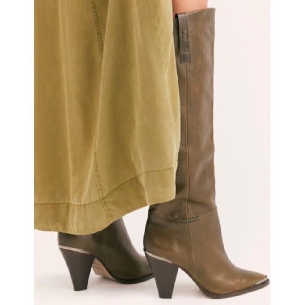 Free People Stevie Cowboy boots in Olive/Coffee Leather Size 39